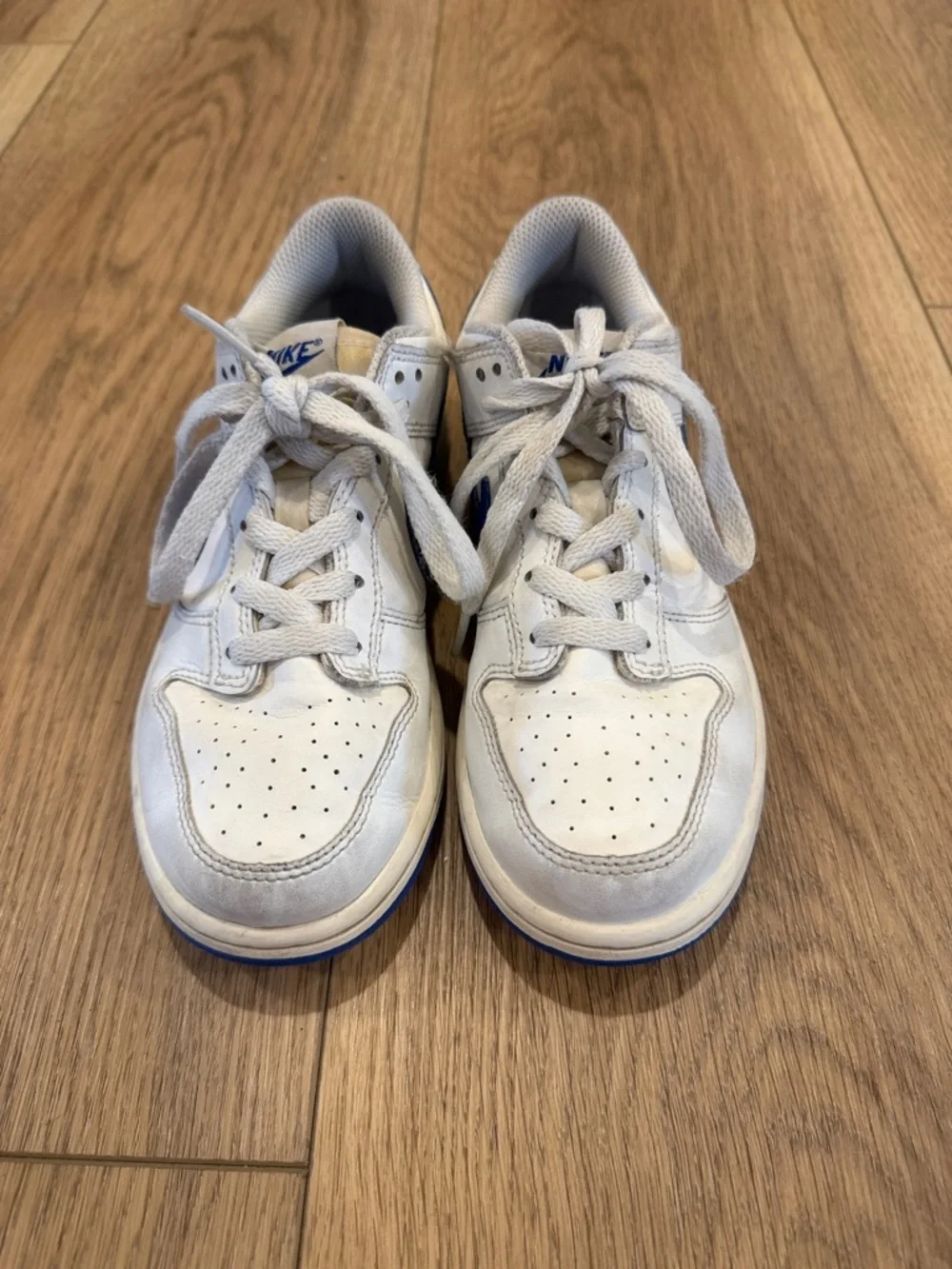 Youth Nike Dunk Low Sneakers Size 3Y